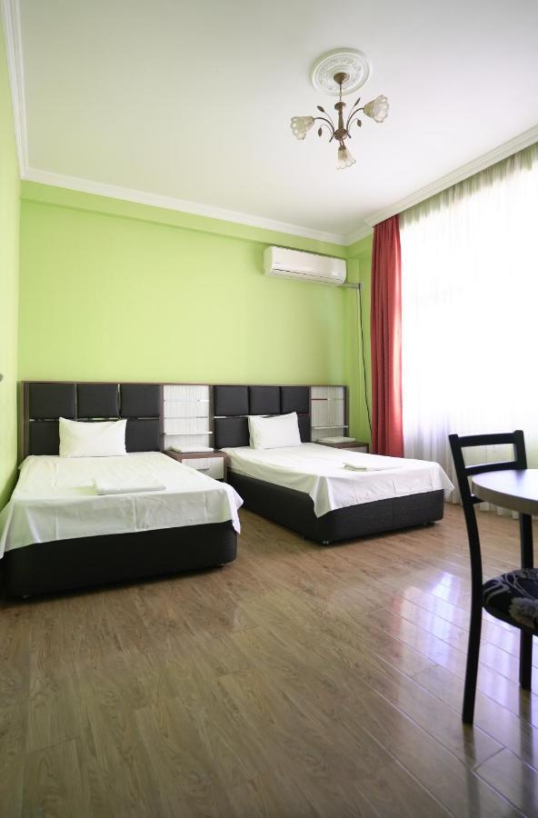 Apartments 37B Batumi Luaran gambar